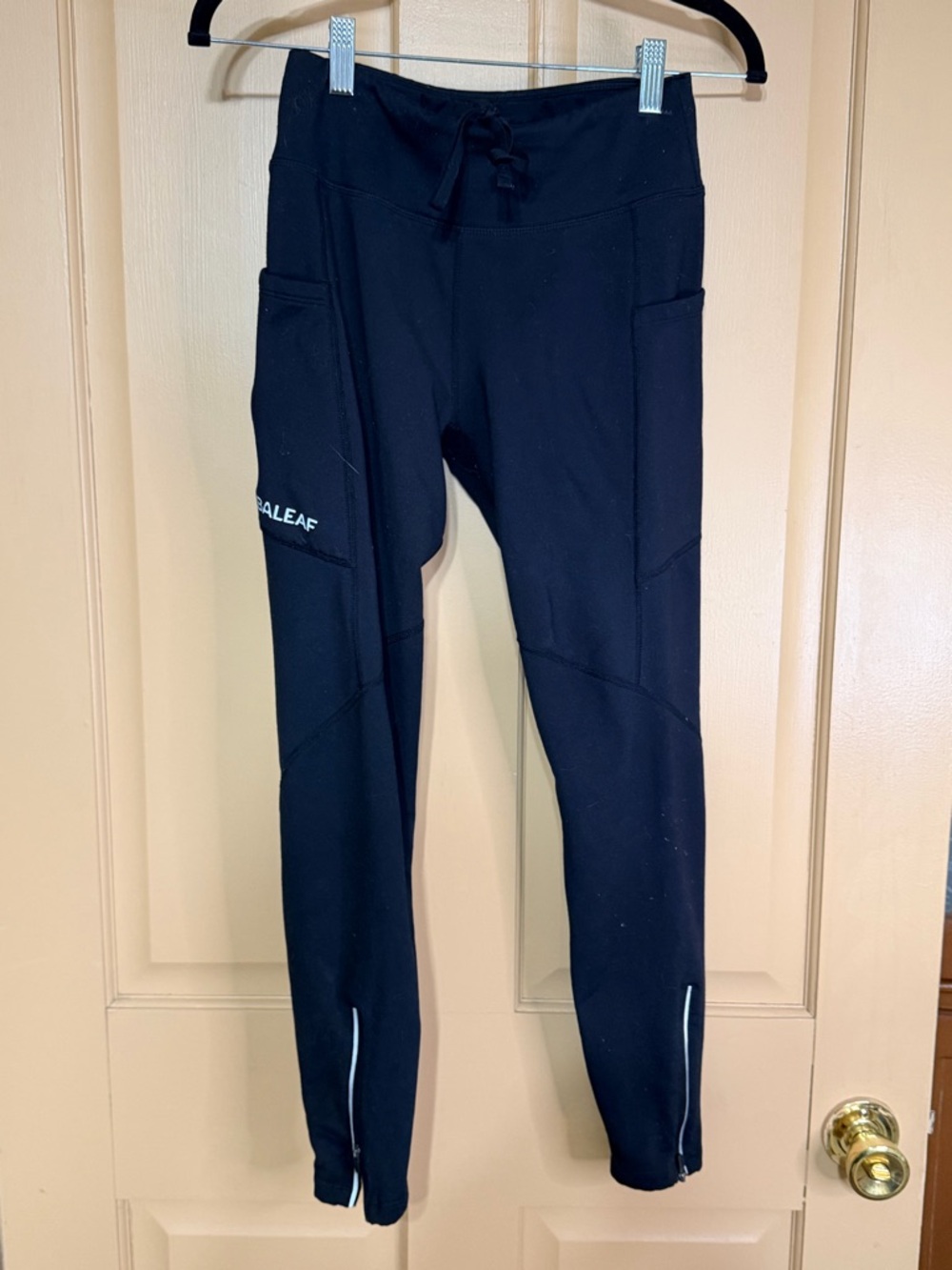Baleaf Black Performance Leggings with Side Pockets